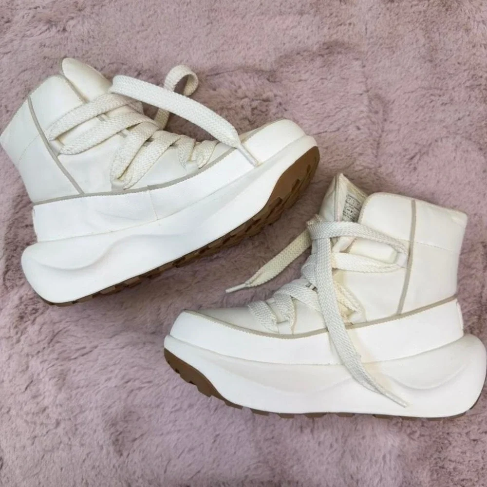 The North Face Platform Winter Boots – Cream / Ivory‎